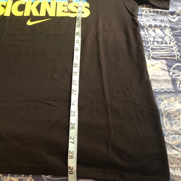 Nike Men’s T-Shirt - Picture 5 of 6